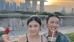Gaya Keren Nabila Sudiro Saat Kulineran Bareng Suami dan Teman