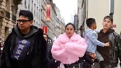 Potret Liburan Nikita Mirzani Bareng Matthew Gilbert di Paris