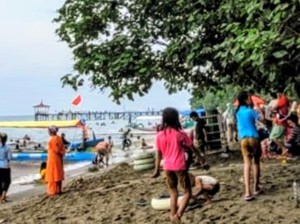 Wisatawan di Pasir Putih Situbondo Turun 30 Persen, Ini Sebabnya