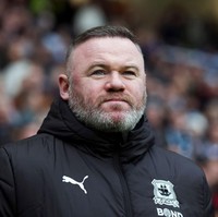 Wayne Rooney Muncul dengan Hidung Berbeda, Ternyata Ini Alasannya Operasi