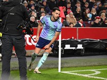 Makna Selebrasi Merino Putari Tiang Corner