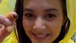 Petualangan Aurelie Moeremans Panen Kopi hingga Makan Ulat Sagu
