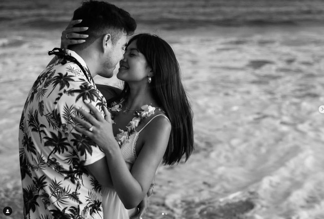 Aurelie dan Tyler sendiri menjadi salah satu pasangan artis yang cukup banyak diidolakan. Sejak mengumumkan resmi berpacaran, keduanya kerap membagikan konten bucin di Instagram masing-masing. Foto: Instagram/@aurelie/@drtylerbigenho