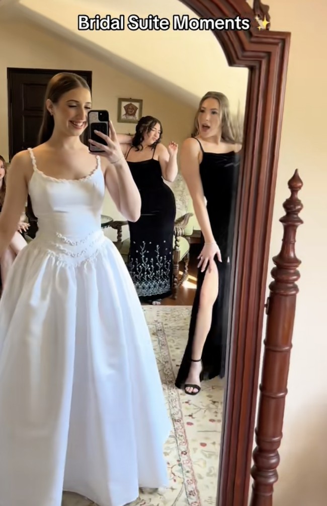 Julia yang menikah pada 22 Desember 2024 itu pun jadi viral. Pujian pun mengalir untuk Julia. “Wow, ini baju pengantin bekas yang paling bagus yang pernah aku lihat,” tulis netizen di TikTok. “Apa hanya $25? Indah sekali,” puji lainnya yang sekaligus tidak percaya dengan harga gaunnya yang terjangkau.  Foto: dok. TikTok @juliasjems