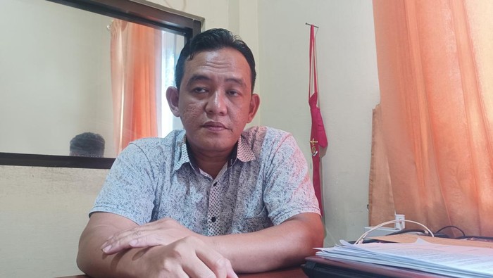 Kanit PPA Satreskrim Polresta Mataram, Iptu Eko Prastya, saat ditemui awak media di ruangannya. (Edi Suryansyah/detikBali)