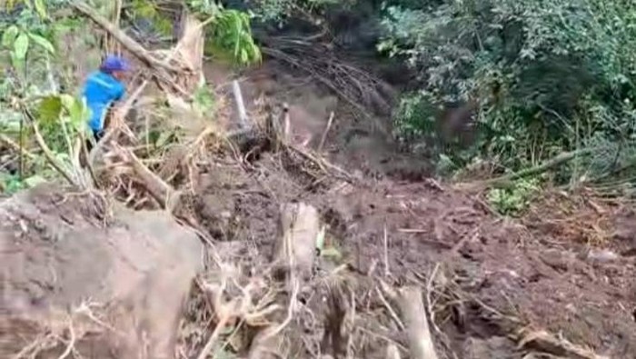 Lokasi tanah longsor yang menimpa pipa PDAM dari mata air Rucah-Rucah, Desa Pagergunung, Kecamatan Grabag, Kabupaten Magelang.