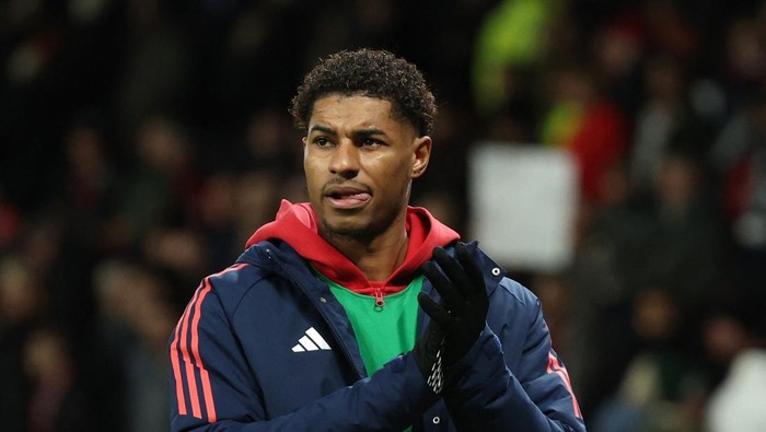 Soccer Football - Premier League - Manchester United v Newcastle United - Old Trafford, Manchester, Britain - December 30, 2024 Manchester Uniteds Marcus Rashford looks dejected after the match REUTERS/Phil Noble EDITORIAL USE ONLY. NO USE WITH UNAUTHORIZED AUDIO, VIDEO, DATA, FIXTURE LISTS, CLUB/LEAGUE LOGOS OR LIVE SERVICES. ONLINE IN-MATCH USE LIMITED TO 120 IMAGES, NO VIDEO EMULATION. NO USE IN BETTING, GAMES OR SINGLE CLUB/LEAGUE/PLAYER PUBLICATIONS. PLEASE CONTACT YOUR ACCOUNT REPRESENTATIVE FOR FURTHER DETAILS..