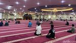 Melihat Masjid di Atas Mal yang Punya Miniatur Kabah