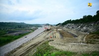 Bendungan Jragung juga diproyeksikan sebagai infrastruktur pengendali banjir sebesar 880 hektare, potensi Pembangkit Listrik Tenaga Surya sebesar 90 MW dan PLTMH sebesar 1,4 MW.