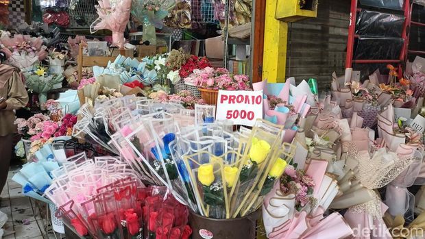 Pasar Bunga Kayoon Surabaya