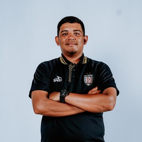 Pelatih Bali United U-16, Sandhika Pratama. (Foto: Dok. Istimewa)