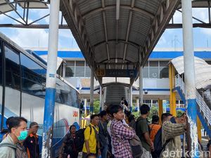 600 Ribu Orang Bepergian dengan Bus di Terminal Purabaya Saat Libur Nataru