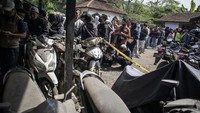 Sebanyak 104 orang korban luka dan 1.260 unit kendaraan yang terdampak tumpahan cairan kimia caustic liquid NaOH (Natrium Hidroksida) atau soda api dari truk tangki milik CV Yasindo Multi Pratama menerima pembayaran uang ganti rugi secara bertahap dengan nominal yang beragam tergantung dari kerusakan kendaraan serta biaya pengobatan.
