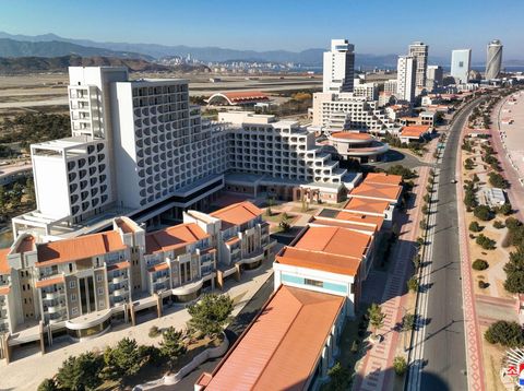 Resor Pantai Megah Korea Utara di Wonsan Kalma