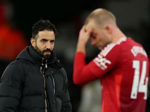 Ramalan Mengerikan Neville soal MU Dilatih Ruben Amorim