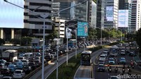 Sri Mulyani kemudian mengurai barang-barang yang masuk kategori tersebut, yakni kelompok hunian mewah seperti rumah besar, kondominium, apartemen, town house dengan harga jual Rp 30 miliar atau lebih. Kemudian balon udara, pesawat udara termasuk helikopter, peluru senjata api dan senjata api lain. 