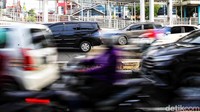 PPnBM untuk kendaraan bermotor diatur dalam Peraturan Menteri Keuangan nomor 141/PMK.010/2021 tentang Penetapan Jenis Kendaraan Bermotor yang dikenai Pajak Penjualan atas Barang Mewah dan Tata Cara Pengenaan Pemberian dan Penatausahaan Pembebasan, dan Pengembalian Pajak Penjualan atas Barang Mewah.  