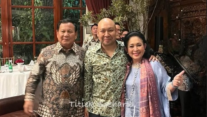 Titiek Soeharto bersama Prabowo