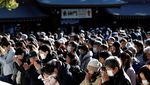 Tradisi Berdoa Sambut Tahun Baru di Kuil Meiji Tokyo
