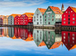 Pernah Heran Kenapa Rumah di Denmark-Swedia Warna-warni? Ini Jawabannya!