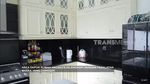Potret Dapur di Rumah Baru Adly Fairuz dan Anbeen Rishi yang Serba Putih