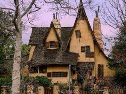 Foto di Dunia Nyata Tapi Hasilnya Seperti dari Film dan Video Game