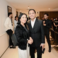 Pasangan yang menikah pada Agustus 2024, Ade Govinda dan Indi Arisa, juga diprediksi akan meelahirkan anak pertama mereka pada tahun 2025. Akan bershio ular kayu, anak pertama Ade Govinda itu juga akan jadi generasi beta. Foto: Instagram@indiarisa
