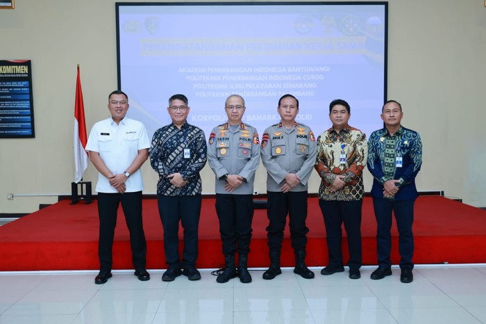 Kepala Korpolairud, Irjen M Yasin Kosasih dan pihak-pihak yang bekerjasama. (Dok Korpolairud)