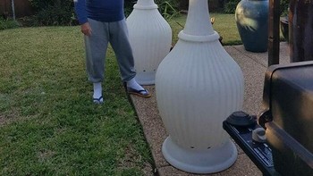 Lampu berukuran raksasa. Foto: Boredpanda