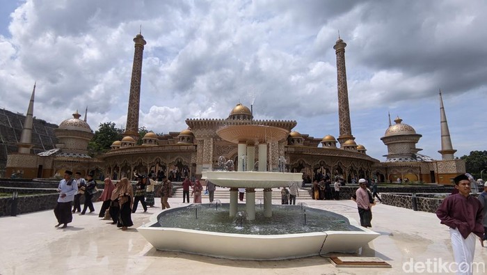 Masjid An Nahdla Bojonegoro, Wisata Religi di Bojonegoro