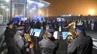 Keberatan Austria sebelumnya terkait masuknya arus migran ilegal. Austria mencabut keberatannya pada Desember 2024 setelah ketiga negara (Austria, Romania, dan Bulgaria) menyepakati perjanjian penjagaan perbatasan. Masuknya Romania dan Bulgaria memperluas zona tanpa batas Eropa, Schengen, menjadi 29 negara.  