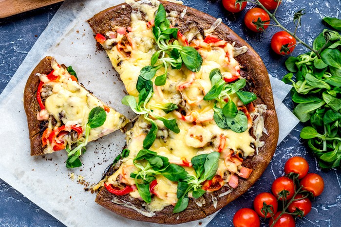 trik makan pizza saat diet