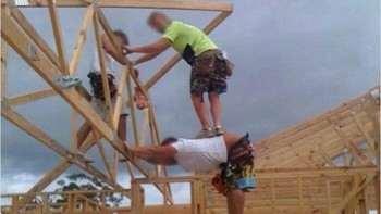 Apakah maksudnya kerja sama tim? Foto: itsjustchad via Bored Panda