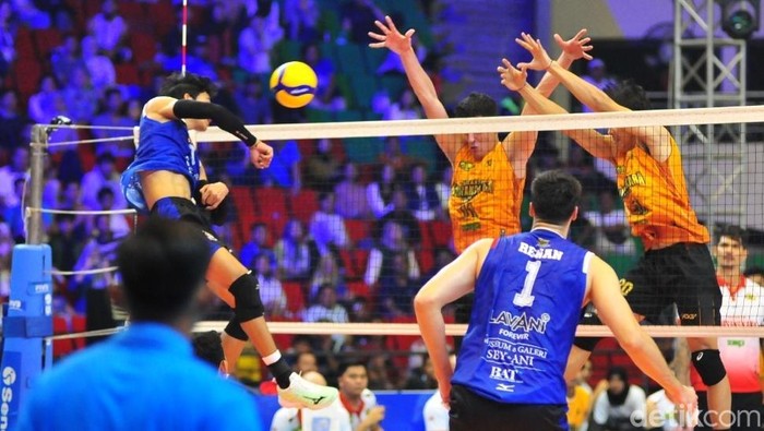 Laga LavAni Livin Transpedia melawan Bhayangkara Presisi dalam Proliga 2025 di GOR Jatidiri Semarang, Jumat (3/1/2025).