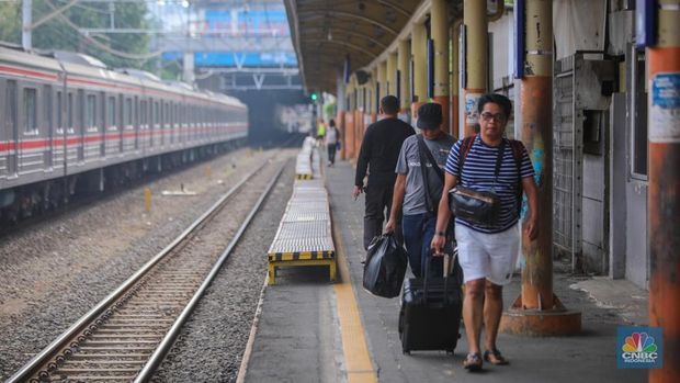 PT Kereta Api Indonesia (Persero) memastikan Stasiun Karet yang berlokasi di Jalan KH Mas Mansyur, Kecamatan Tanah Abang, Jakarta Pusat akan ditutup. (CNBC Indonesia/Faisal Rahman)
