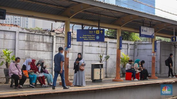 PT Kereta Api Indonesia (Persero) memastikan Stasiun Karet yang berlokasi di Jalan KH Mas Mansyur, Kecamatan Tanah Abang, Jakarta Pusat akan ditutup. (CNBC Indonesia/Faisal Rahman)