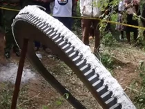 Horor dan Bikin Kaget, Desa Terpencil Kejatuhan Benda yang Begitu Besar dan Panas