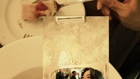 Makan-makan bersama teman-temannya di salah satu restoran mewah. Gisel pesan aneka pasta hingga wine. Foto: Instagram @gisel_la