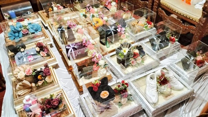 Tata Cara Srah-srahan Manten, Tradisi Seserahan dalam Pernikahan Adat Jawa