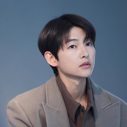 Confirmed! Song Joong Ki Main di Rom-com Terbaru KBS
