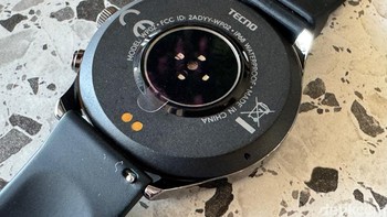 Watch Pro 2, dilengkapi dengan ketahanan air dan debu IP68. Ideal untuk latihan di bawah air dan petualangan luar ruangan, memungkinkan pengguna menyelam, berolahraga, dan menjelajah dengan keyakinan yang tak tertandingi. Foto: Adi Fida Rahman/detikINET