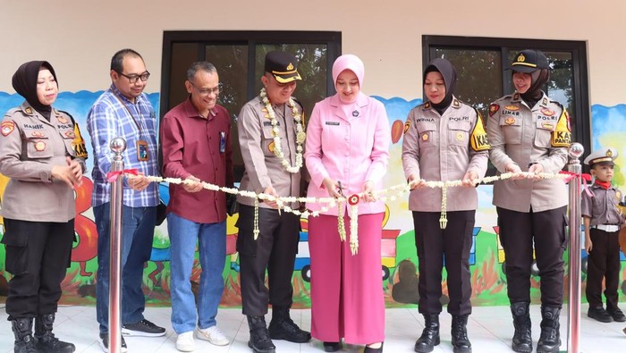 TK Kemala Bhayangkari 45 di Blitar Diresmikan