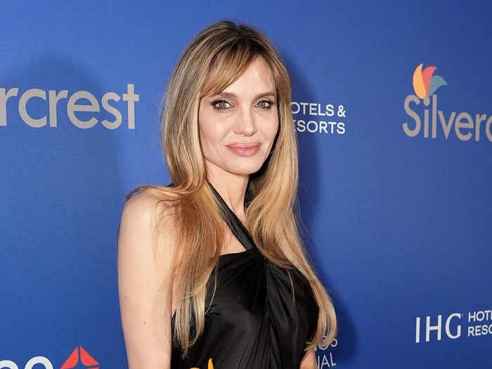 PALM SPRINGS, CALIFORNIA - JANUARY 03: Angelina Jolie attends the 36th Annual Palm Springs International Film Festival Film Awards at Palm Springs Convention Center on January 03, 2025 in Palm Springs, California. (Photo by Monica Schipper/WireImage)