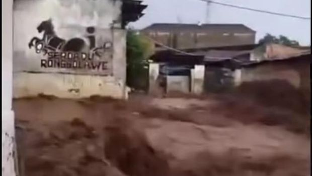 banjir bandang di 3 desa tuban jawa timur