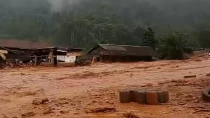 Banjir bandang menerjang Morowali Utara. Dokumen Istimewa