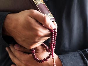 Amalan Malam 27 Rajab, Waktu Isra Miraj yang Penuh Hikmah dan Berkah