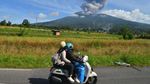 Memotret Erupsi Gunung Marapi