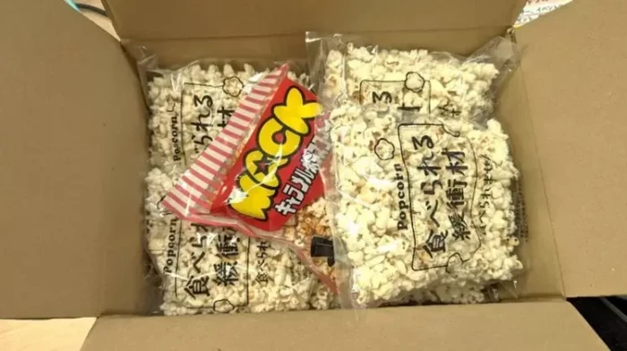 Inovatif! Popcorn Kemasan Ini Bisa Dijadikan Bantal Pelindung Paket