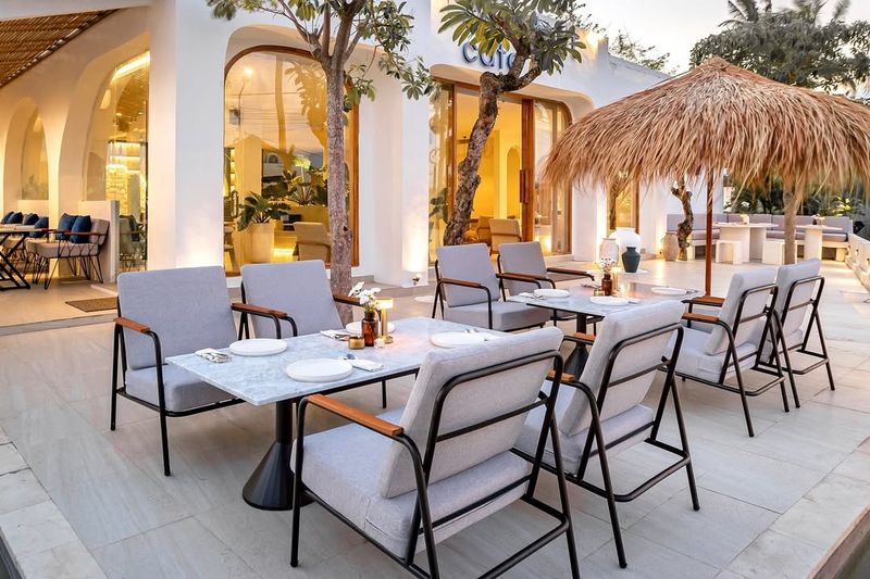 Kafe yang baru buka di Bali