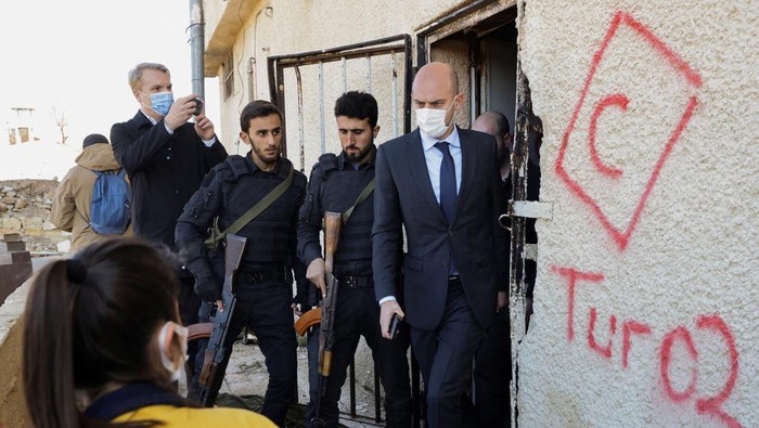 French Foreign Minister Jean-Noel Barrot visits Sednaya prison which was known as a 